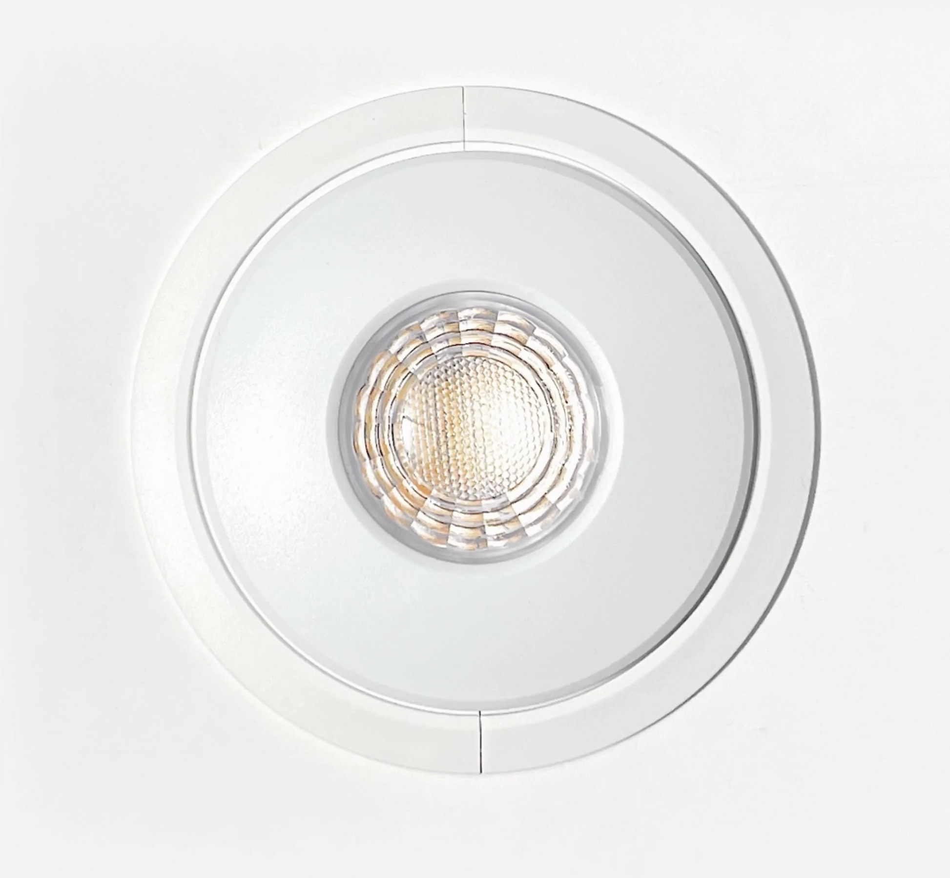 Halo Clip • The easy fix for downlight damage
