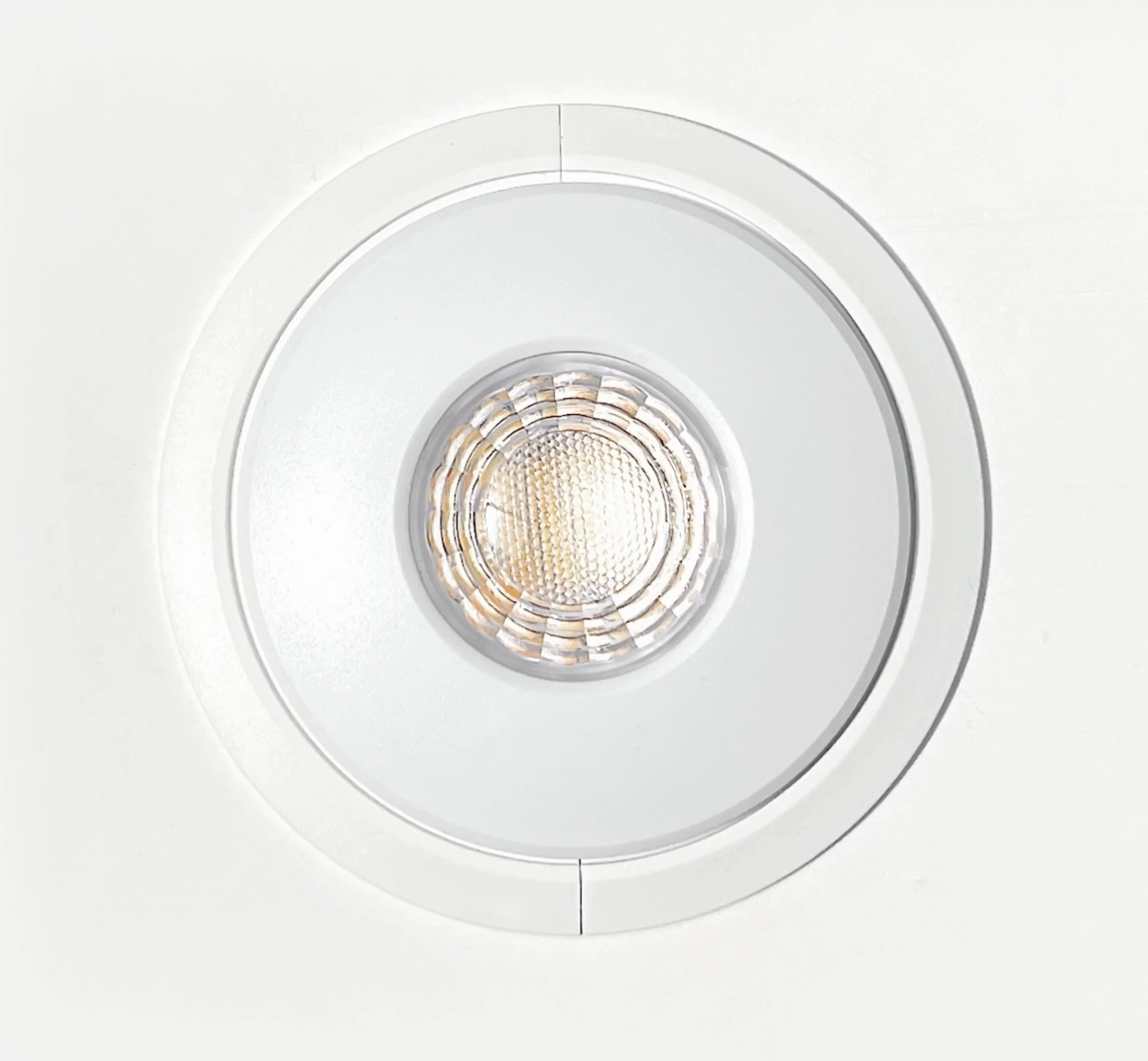 Halo Clip • The easy fix for downlight damage